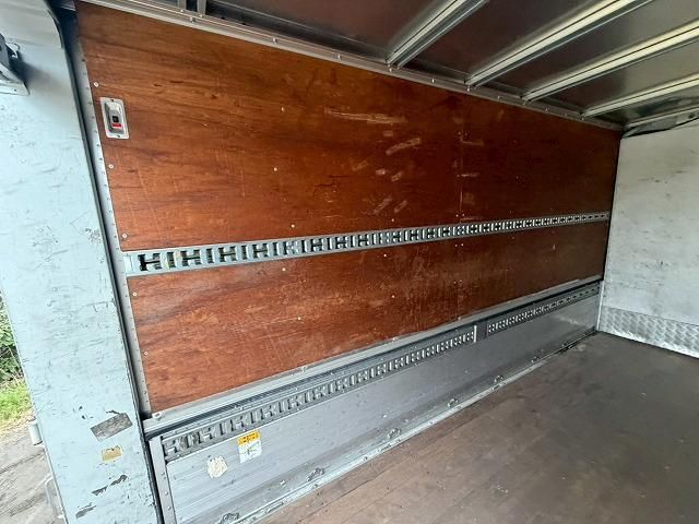 HINO DUTRO 2014 Image 31