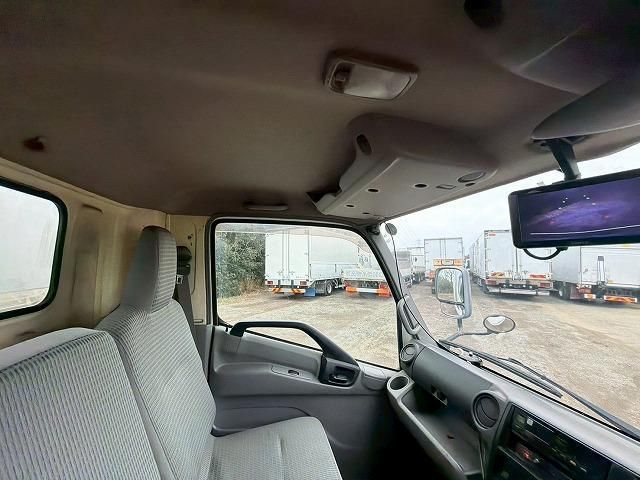 HINO DUTRO 2014 Image 31