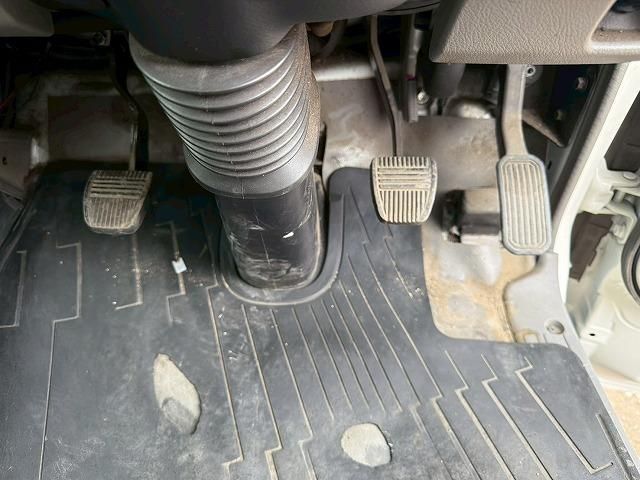 HINO DUTRO 2014 Image 31