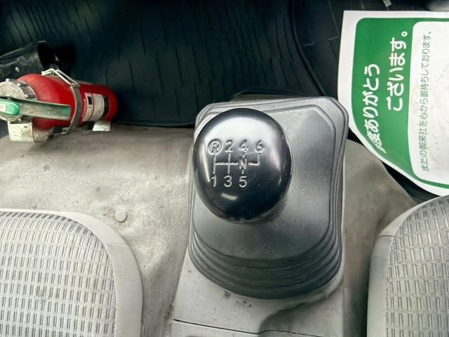 HINO DUTRO 2014 Image 31