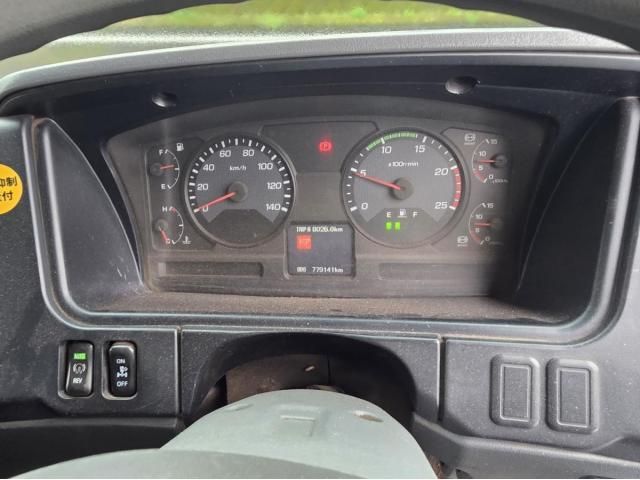 MITSUBISHI FUSOU SUPER GREAT 2015 Image 31