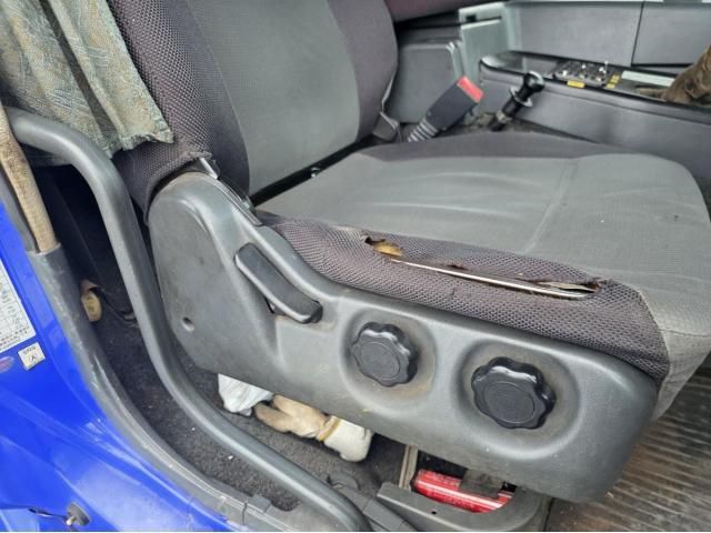 MITSUBISHI FUSOU SUPER GREAT 2015 Image 31