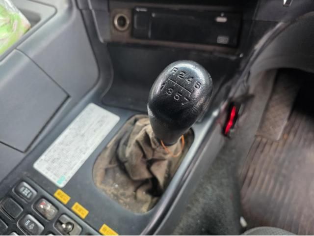 MITSUBISHI FUSOU SUPER GREAT 2015 Image 31