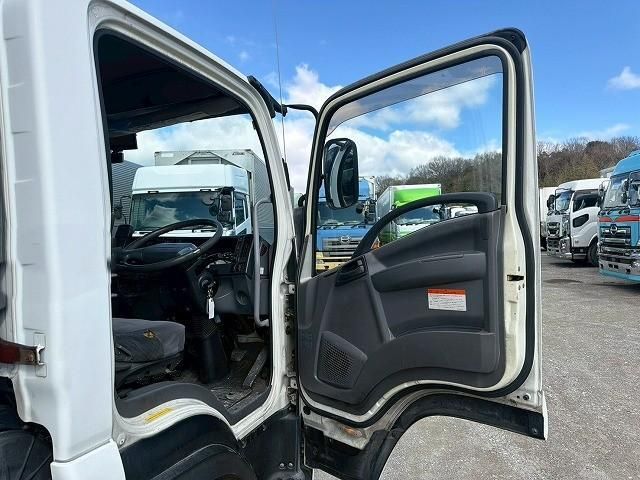 ISUZU FORWARD 2012 Image 31