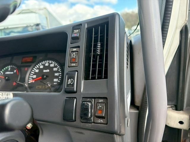 ISUZU FORWARD 2012 Image 31