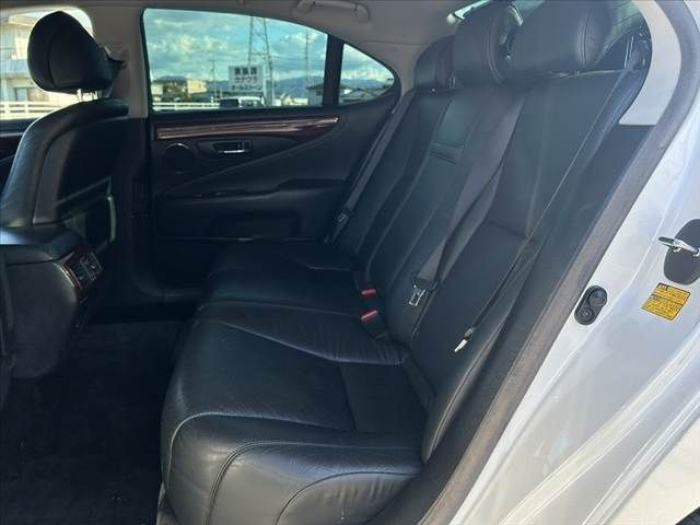 TOYOTA LEXUS LS460 2007 Image 31