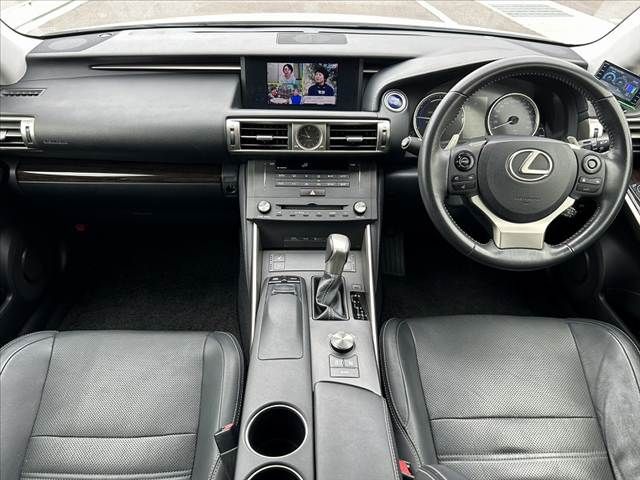 TOYOTA LEXUS IS300H 2014 Image 31