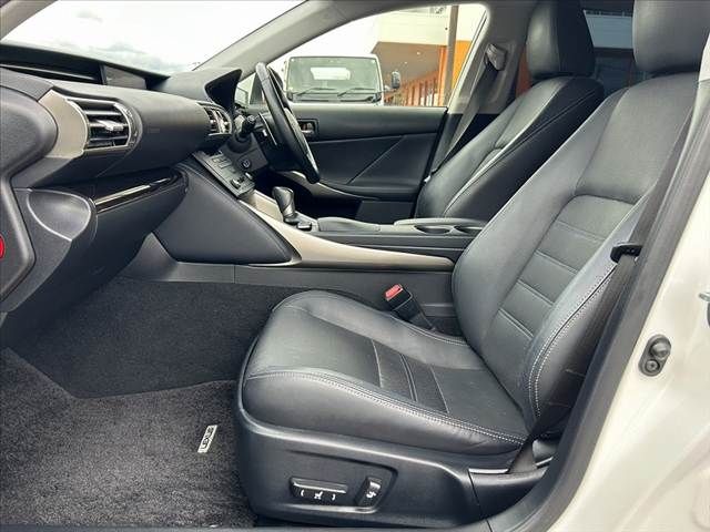 TOYOTA LEXUS IS300H 2014 Image 31