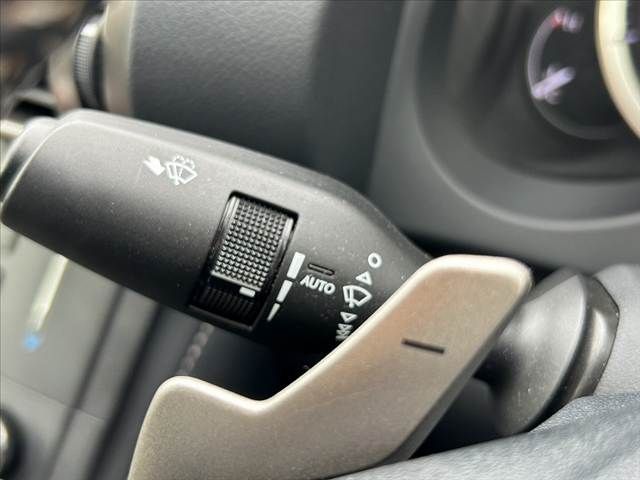 TOYOTA LEXUS IS300H 2014 Image 31