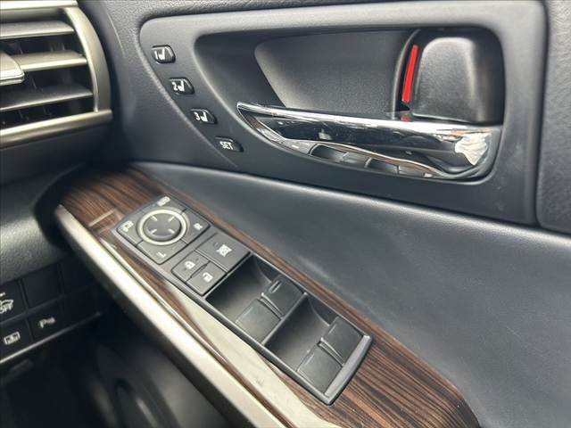 TOYOTA LEXUS IS300H 2014 Image 31