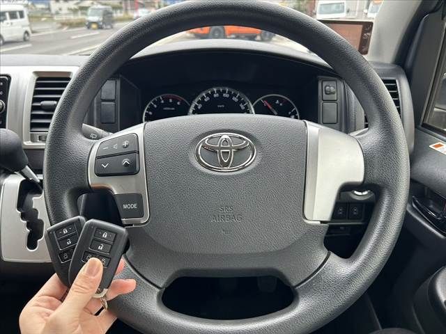 TOYOTA HIACE VAN 2WD 2017 Image 31