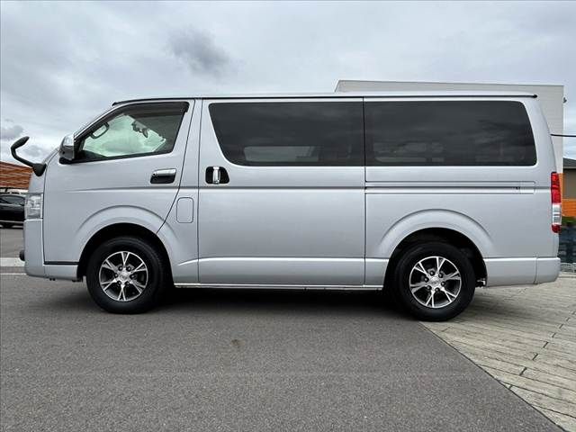 TOYOTA HIACE VAN 2WD 2017 Image 31