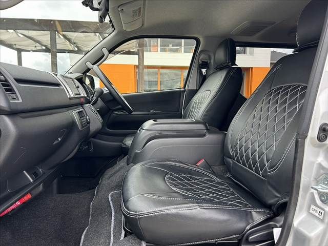 TOYOTA HIACE VAN 2WD 2017 Image 31