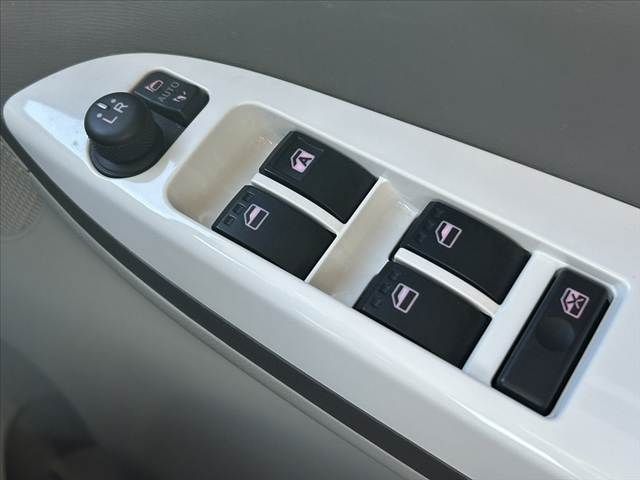 DAIHATSU TANTO 2017 Image 31