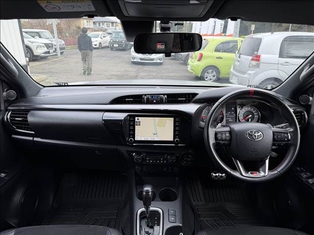 TOYOTA HILUX 4WD 2023 Image 31