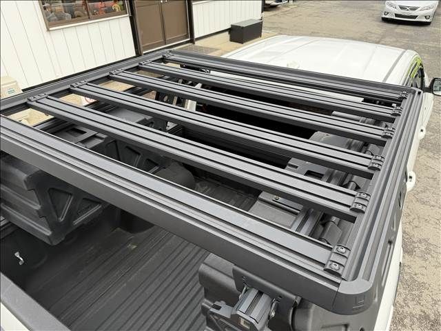 TOYOTA HILUX 4WD 2023 Image 31