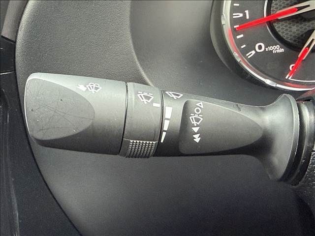 TOYOTA HILUX 4WD 2023 Image 31