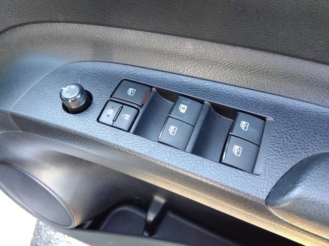 TOYOTA SIENTA 2015 Image 31