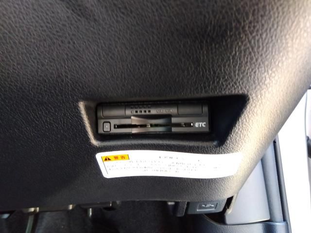 TOYOTA SIENTA 2015 Image 31