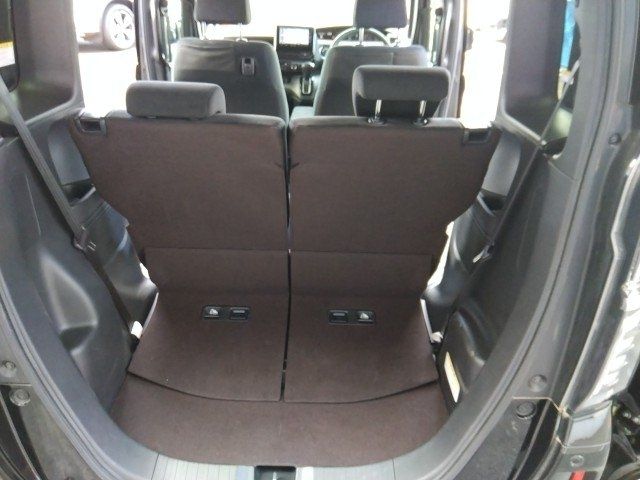 HONDA N BOX CUSTOM 2018 Image 31