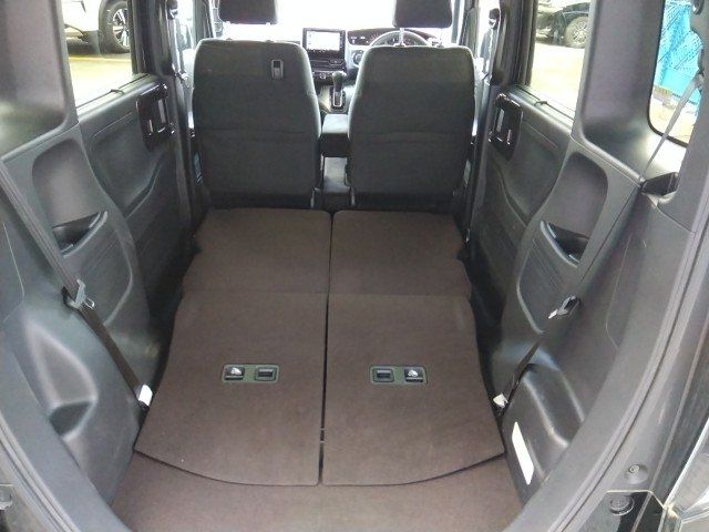 HONDA N BOX CUSTOM 2018 Image 31