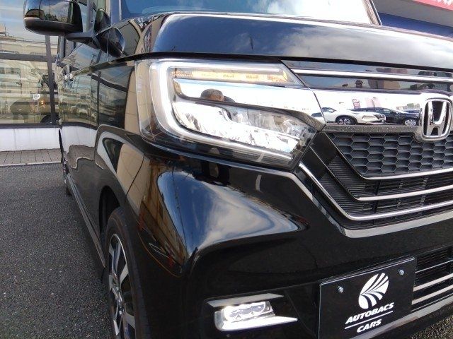 HONDA N BOX CUSTOM 2018 Image 31