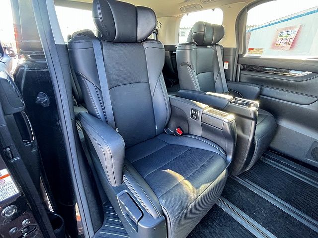 TOYOTA ALPHARD 2021 Image 31