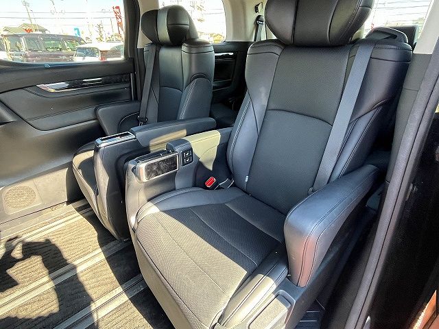 TOYOTA ALPHARD 2021 Image 31