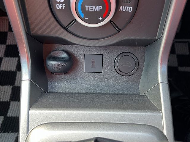 DAIHATSU COPEN 2025 Image 31