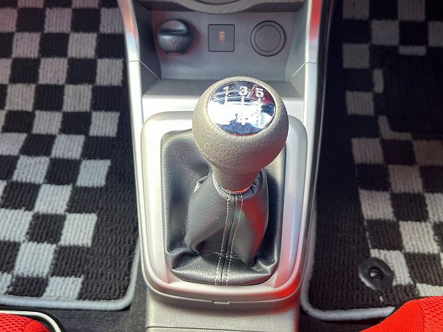 DAIHATSU COPEN 2025 Image 31