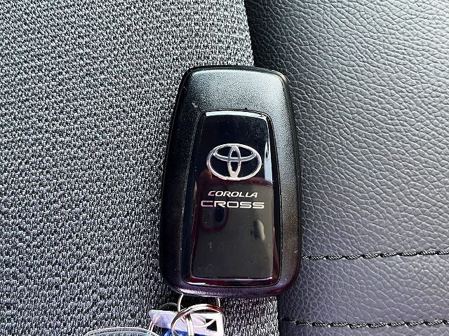 TOYOTA COROLLA CROSS HYBRID 2022 Image 31