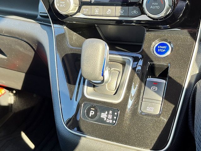 NISSAN SERENA  WG 2022 Image 31