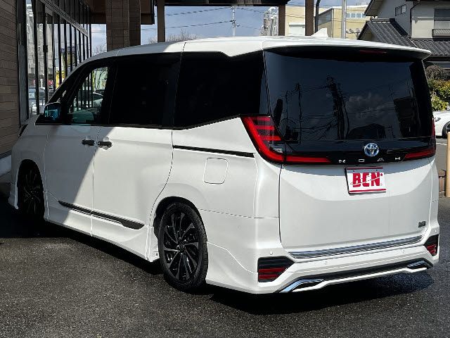 TOYOTA NOAH HYBRID 2024 Image 31