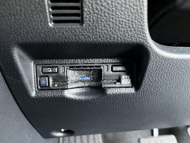 TOYOTA NOAH HYBRID 2024 Image 31