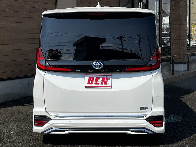 TOYOTA NOAH HYBRID 2024 Image 31