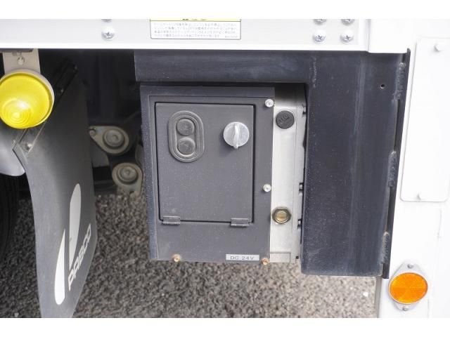 MITSUBISHI CANTER 2020 Image 31