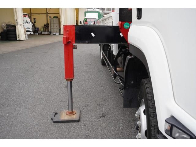 ISUZU FORWARD 2018 Image 31