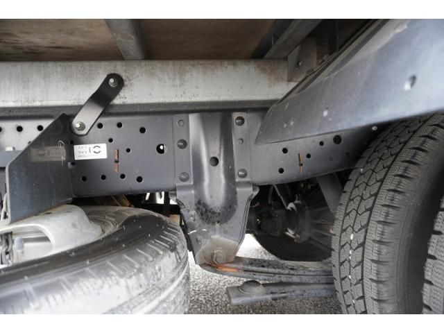 ISUZU ELF 2019 Image 31