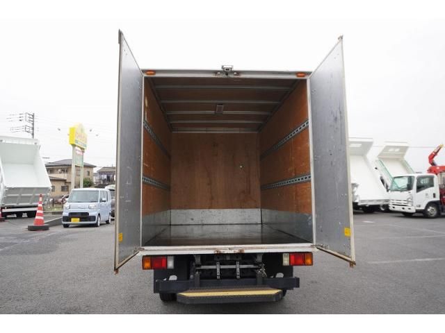 ISUZU ELF 2019 Image 31