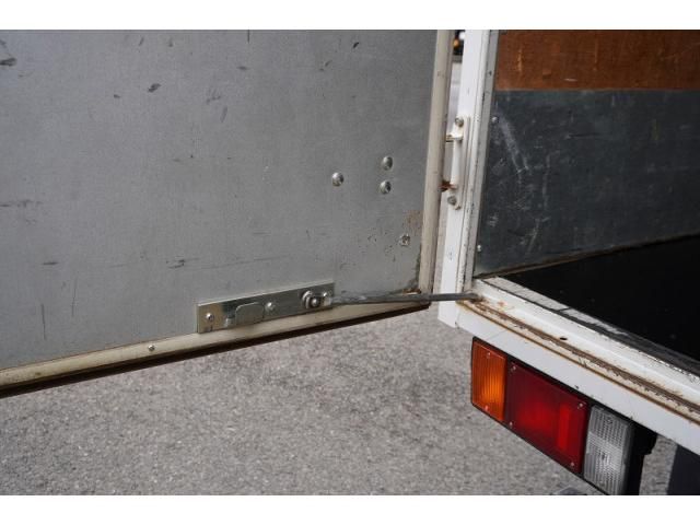 ISUZU ELF 2019 Image 31