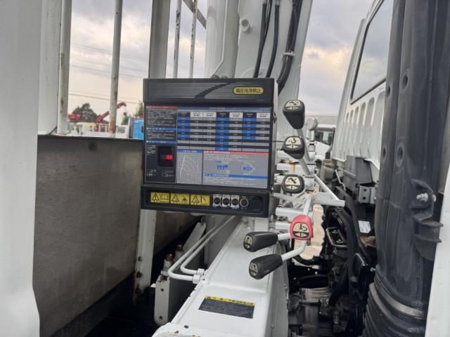 MITSUBISHI FUSOU FIGHTER 2018 Image 31