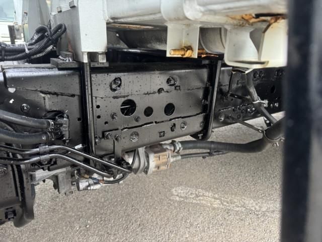 MITSUBISHI FUSOU FIGHTER 2018 Image 31