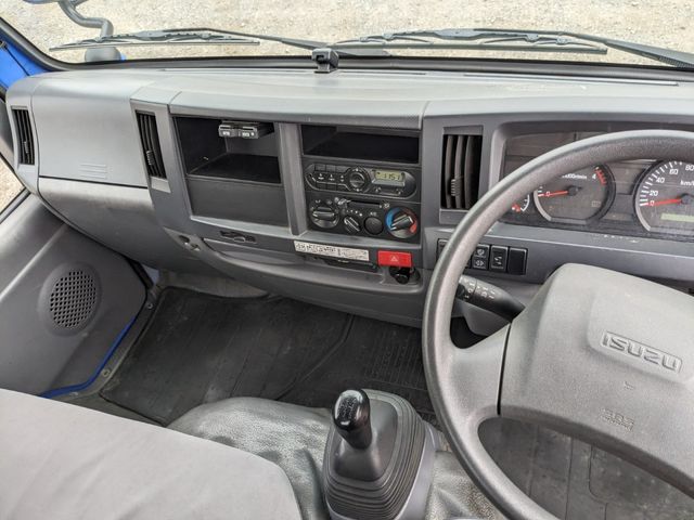 ISUZU ELF 2016 Image 31