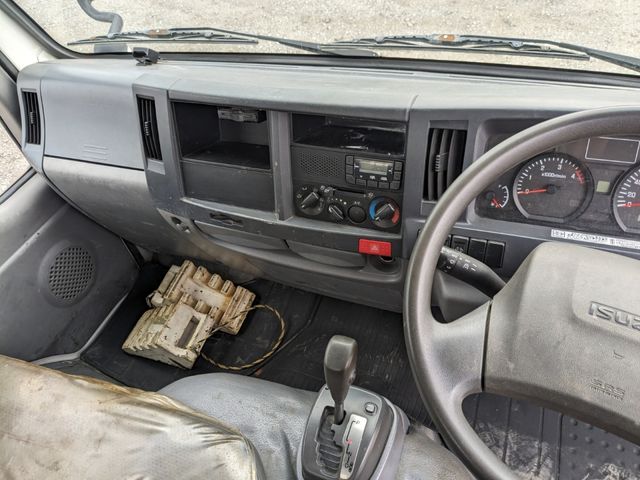 ISUZU ELF 2016 Image 31