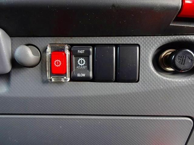 ISUZU ELF 2017 Image 31