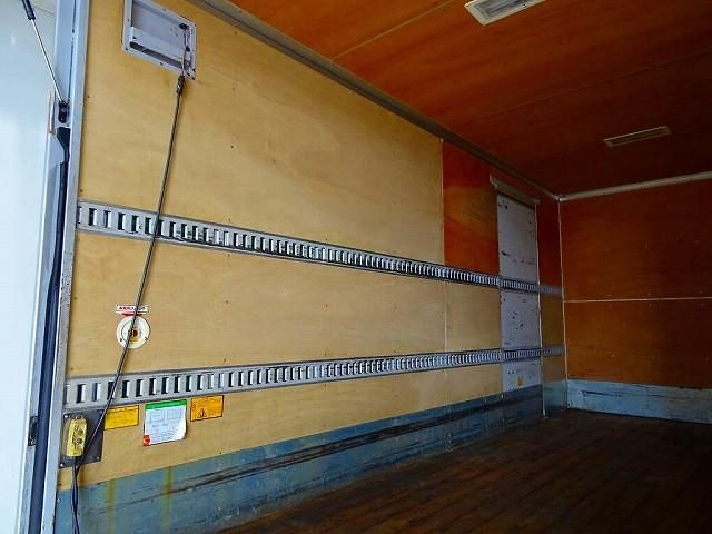 ISUZU ELF 2017 Image 31