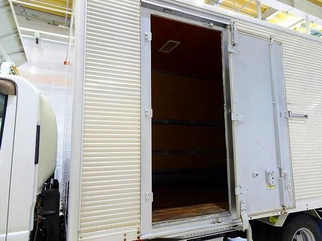 ISUZU ELF 2017 Image 31