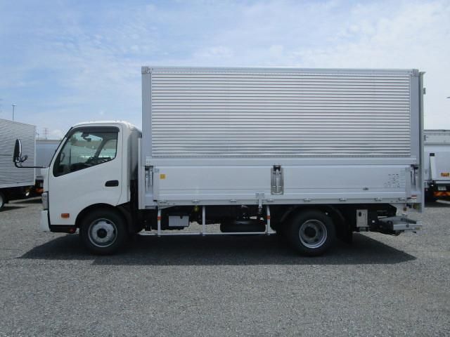 HINO DUTRO 2025 Image 31