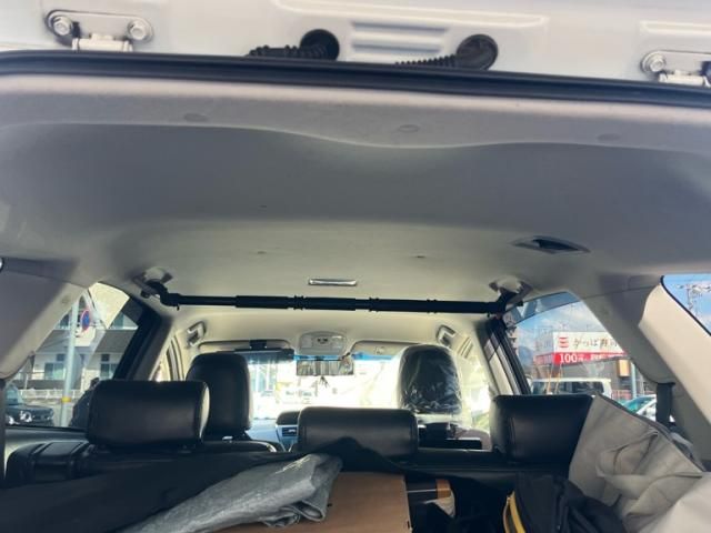 TOYOTA PRIUS ALPHA 2013 Image 31