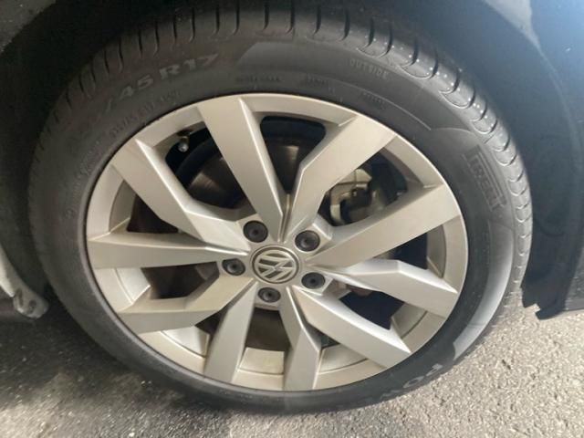 VOLKSWAGEN GOLF 2017 Image 31